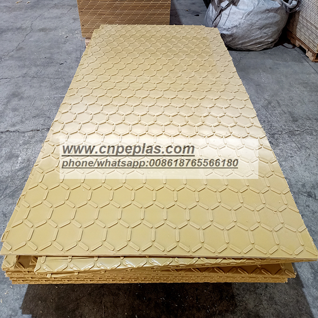 Heavy Duty 4x8 Uhmwpe Ground Protection Mats Beige Color